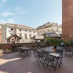 Roomy&Cozy Apartment With Shared Terrace