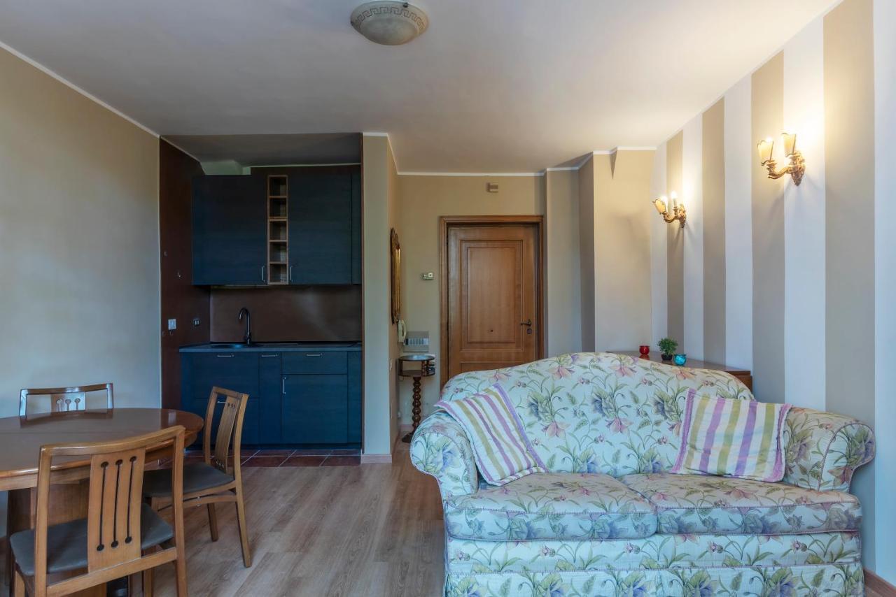 Roomy&cozy With Shared Terrace * Rom