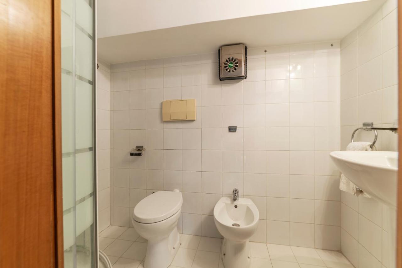 Roomy&cozy With Shared Terrace * Rom